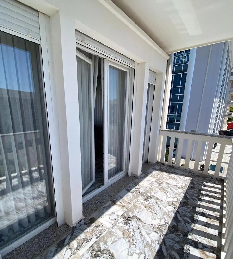 Velipoja Luxury Apartment ألبانيا
